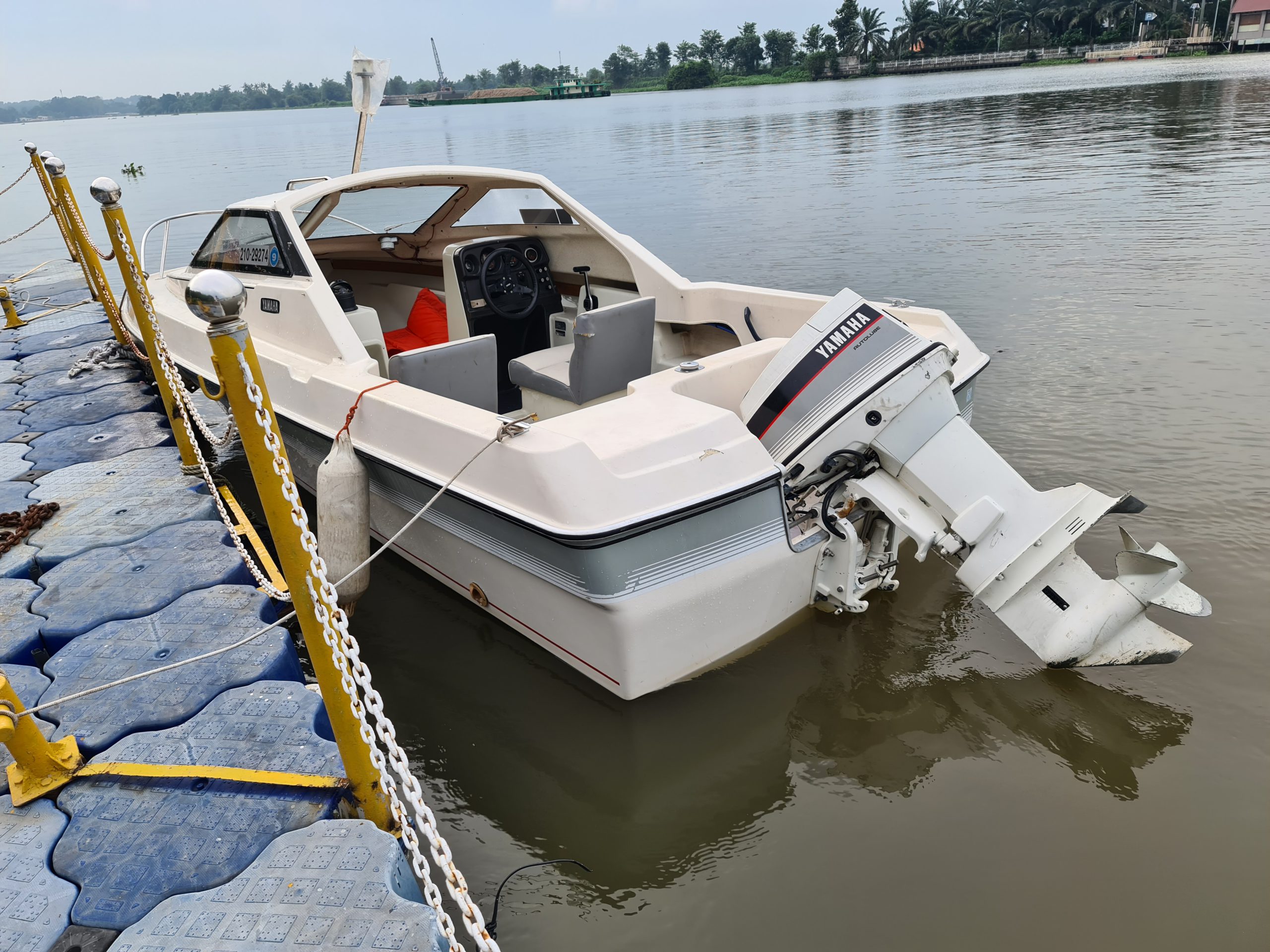 Yamaha SR17 lắp máy 60hp 2 thì Yamaha tuyệt đẹp 9 20210605 171643 1 scaled Yamaha SR17 lắp máy 60hp 2 thì Yamaha tuyệt đẹp