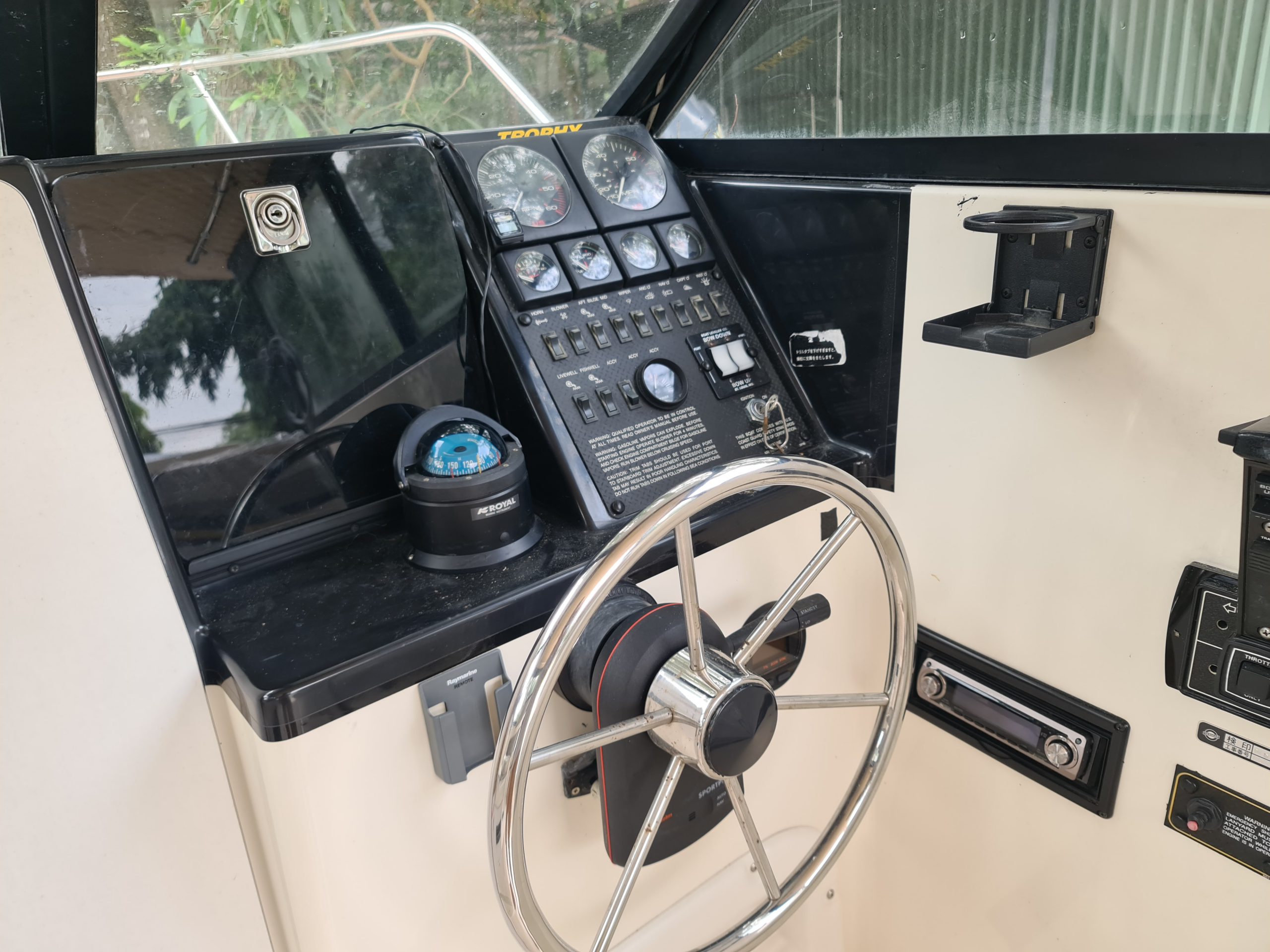 (Đã bán) Bayliner Trophy Mỹ máy Mercury ̀5.7 V8 xăng 9 20210828 101121 scaled (Đã bán) Bayliner Trophy Mỹ máy Mercury ̀5.7 V8 xăng