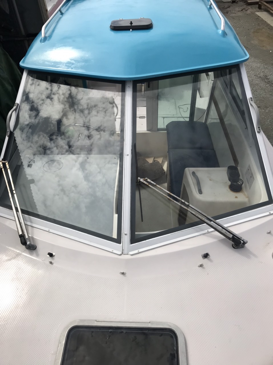 Du thuyền mini Yamaha FC24 lắp máy 130hp date2020 23 412312AE 60B9 4EC9 9611 CEDC735EB4A1 Du thuyền mini Yamaha FC24 lắp máy 130hp date2020