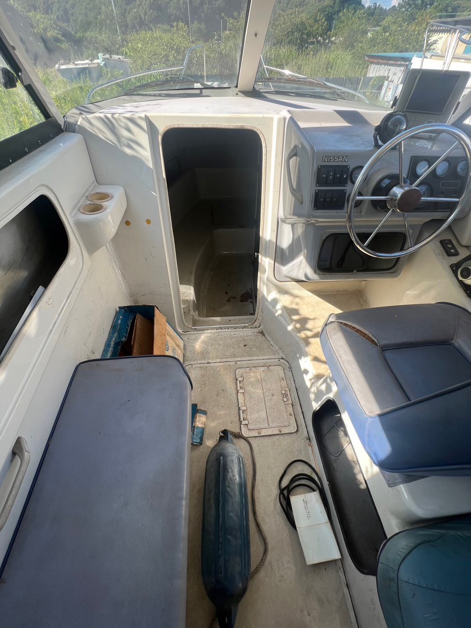 5E241BC8 52A9 434C 9383 F6A6D1FD6321 Ca nô máy dầu Volvo 100PS