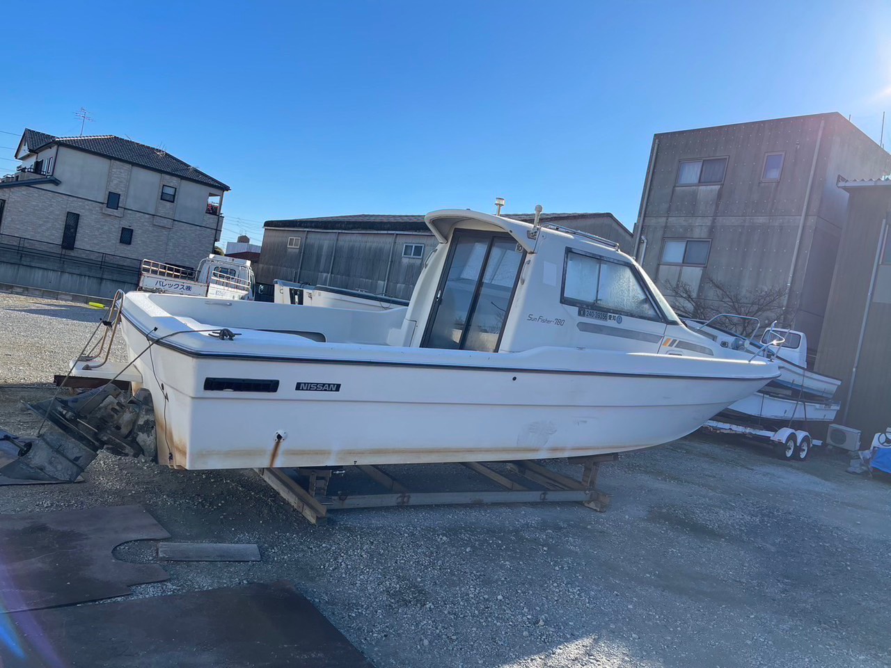 84EBA437 3135 4D9A BC43 B7D24313C905 Ca nô máy dầu Volvo 100PS