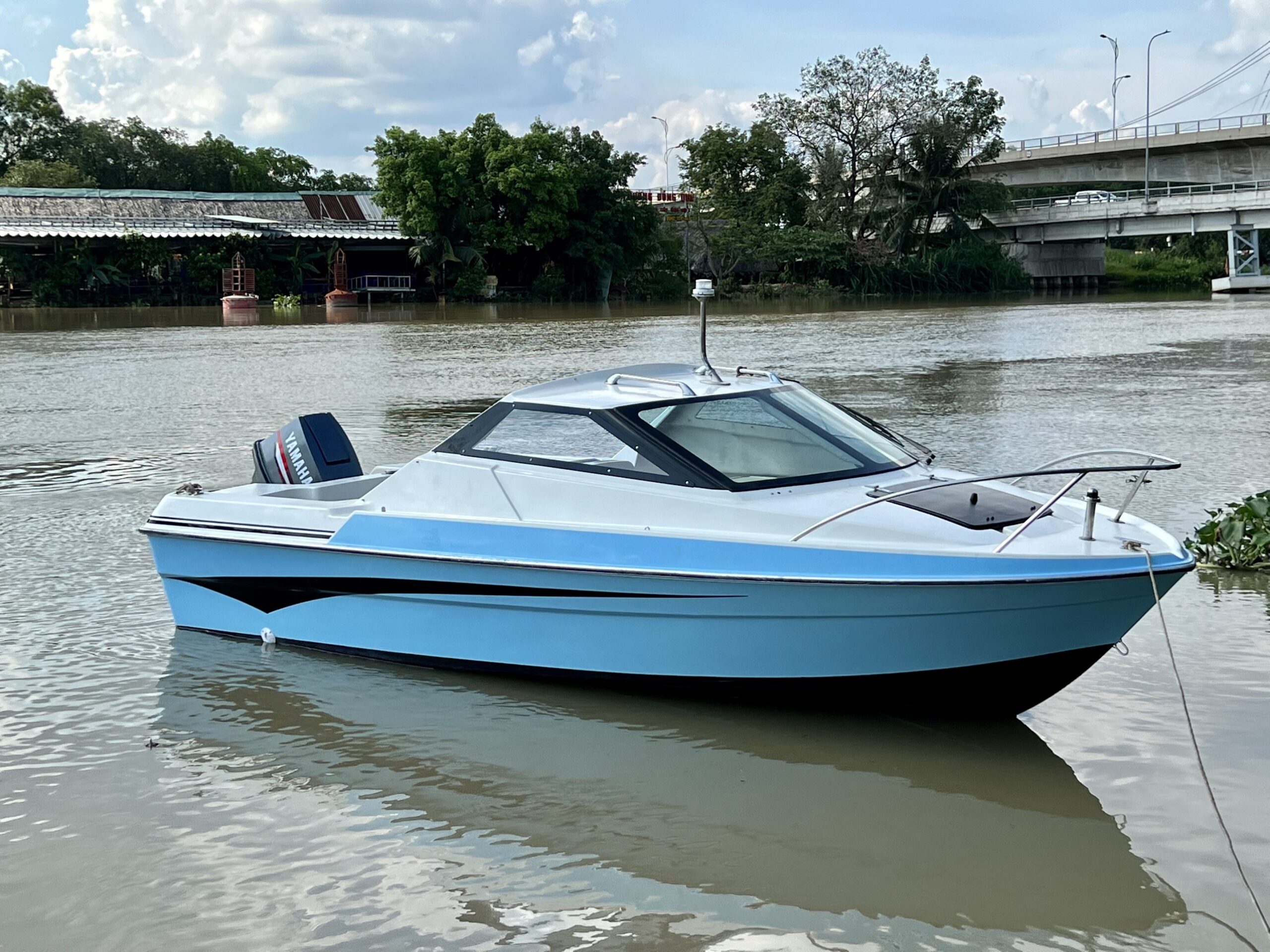 94B46542 EE59 4521 8647 C6E6AF6FBCF1 scaled Yamaha SR17 tàu cho gia đình nhỏ