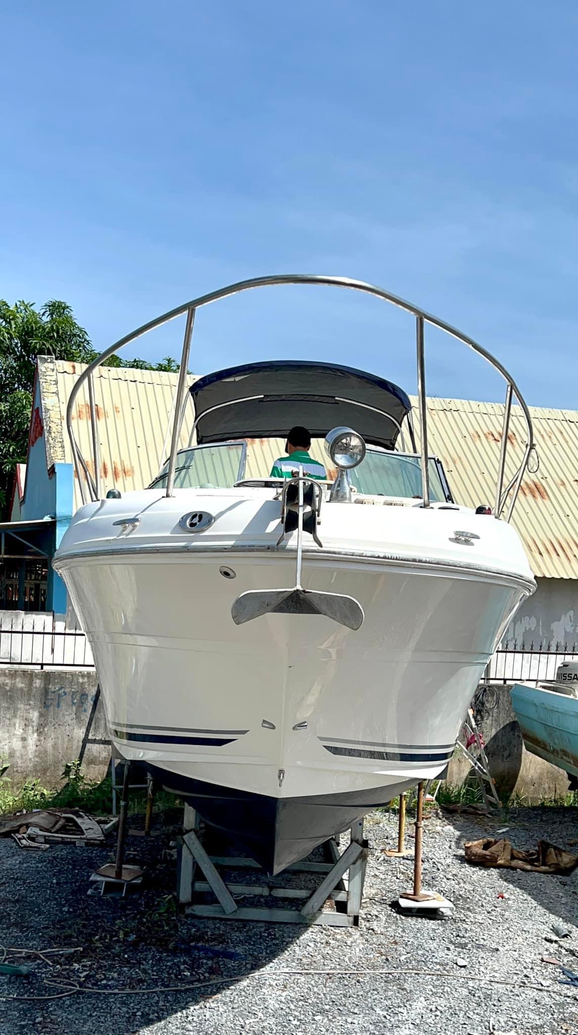 BB088EC3 6A19 43C6 ADA0 103A8E652940 Thanh lý du thuyền máy dầu dài 9m nhập Mỹ