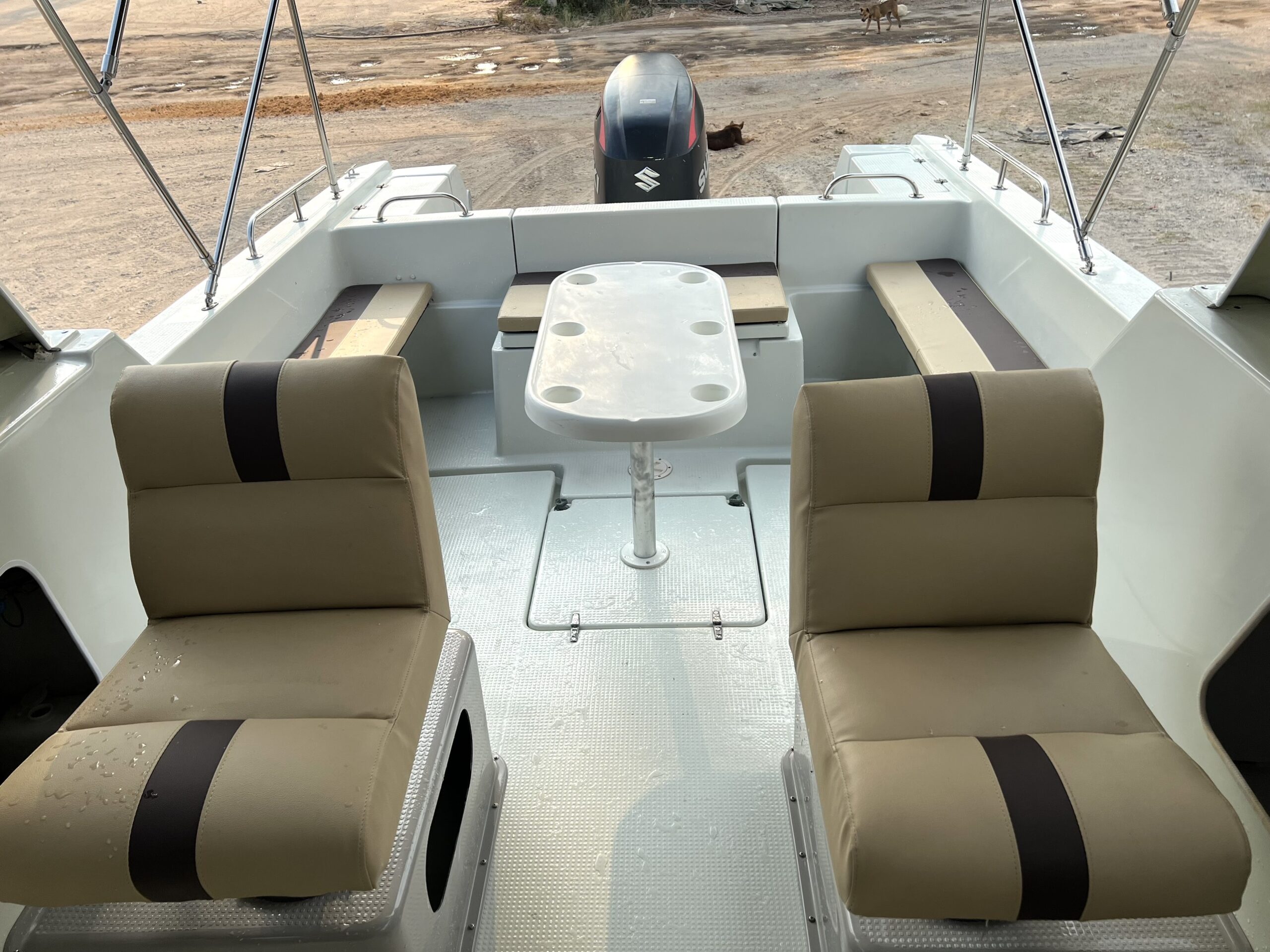 DC4DD514 6A90 4917 80BE FC6D6DF4ED5F scaled Du thuyền giá rẻ Yamaha FR25