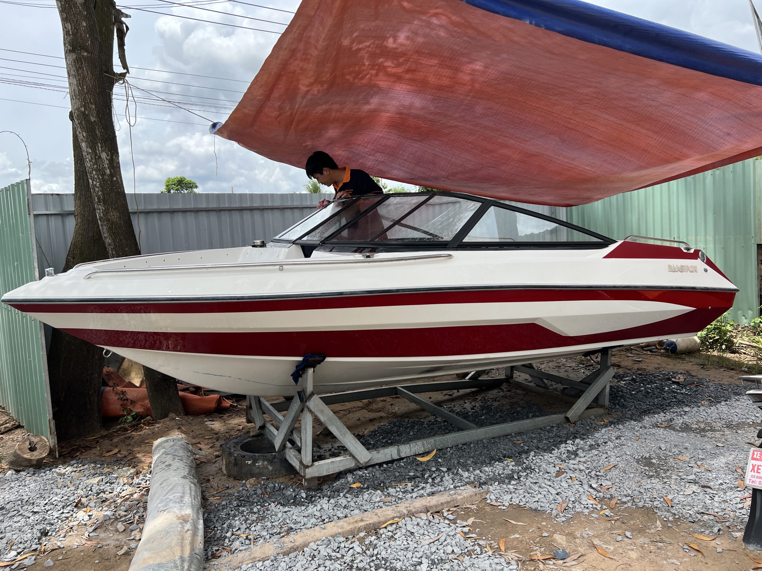 ( Đã bán) Cano Glastron siêu tốc độ 100km/h 9 IMG 3104 scaled ( Đã bán) Cano Glastron siêu tốc độ 100km/h