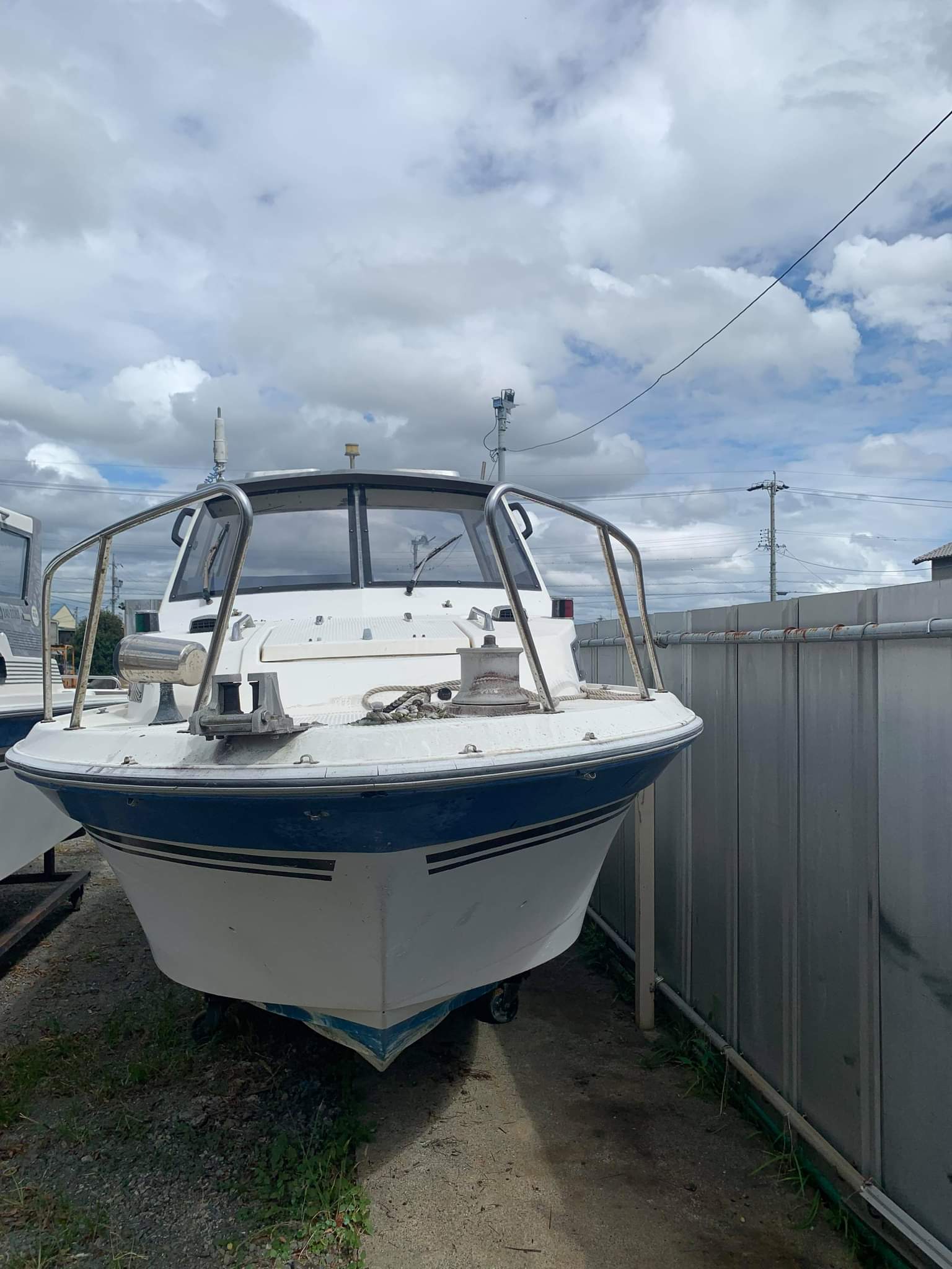 received 1000701320499893 ( Đã bán ) Ca nô Yamaha FR23 dài 7,3m rộng 2,4m, lắp 2 máy 60hp