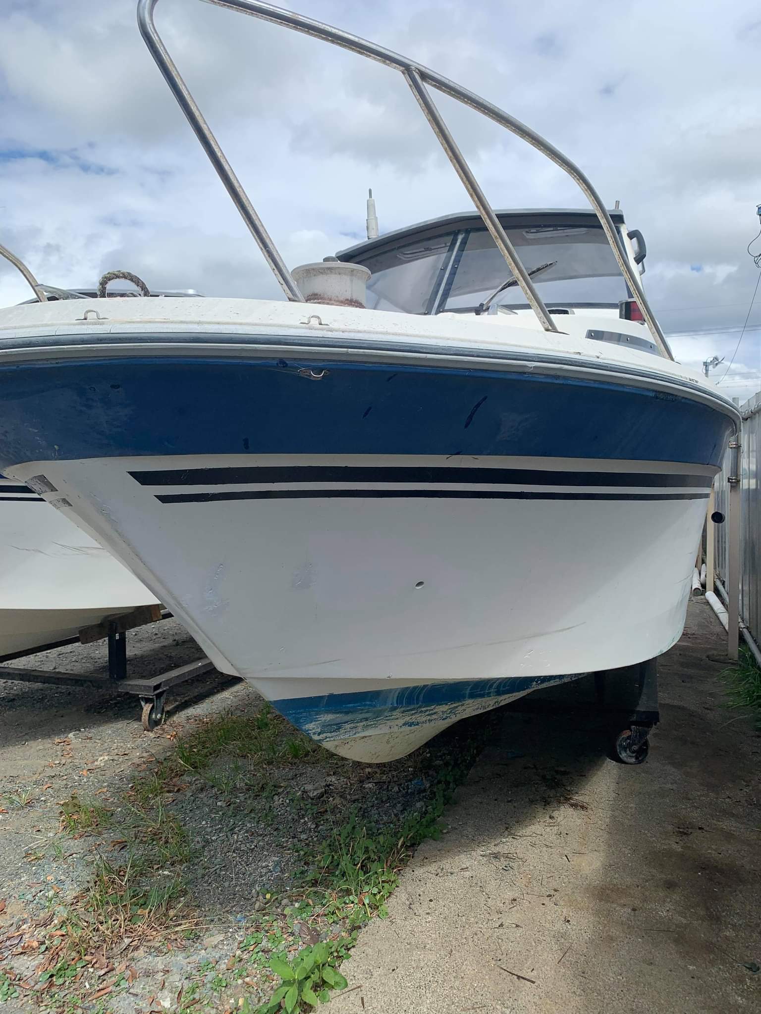 received 842880116588863 ( Đã bán ) Ca nô Yamaha FR23 dài 7,3m rộng 2,4m, lắp 2 máy 60hp