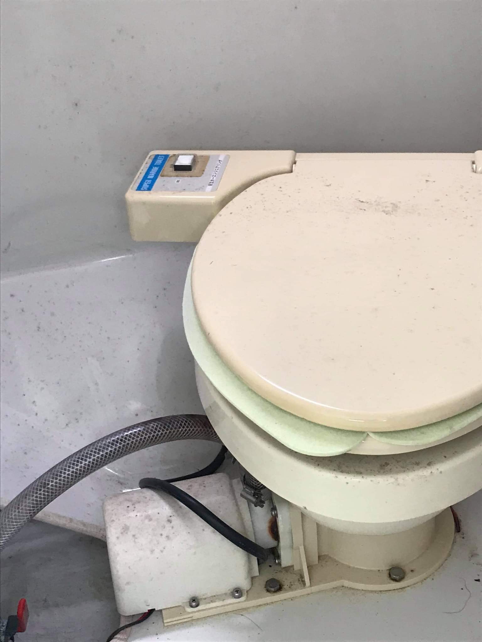 (Đã bán) Cano Yamaha FR24 mui xếp dài 7m, 1pn, toilet, máy 150hp 8 z2701834932224 81f831ec36ced64a48baffcf1a515702 (Đã bán) Cano Yamaha FR24 mui xếp dài 7m, 1pn, toilet, máy 150hp