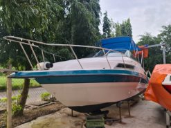( Đã bán ) du thuyền mini Chaparall dài ́8,5m rộng 2,8m full cavet