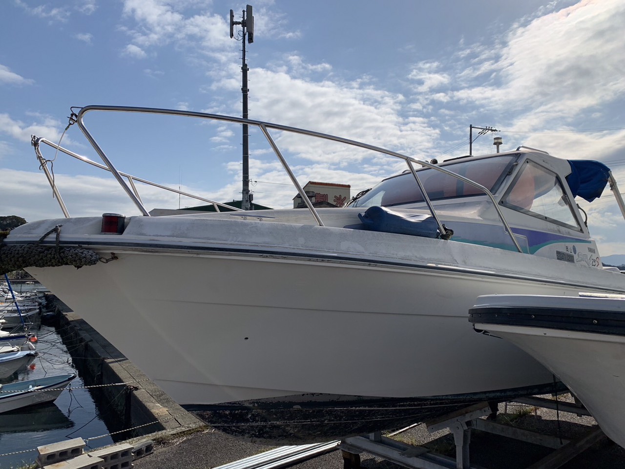 z4093604045983 0f5f248952738003a9d709d299046b5d Thuyền gia đình Yamaha SRV23 ,1 phòng ngủ full toilet